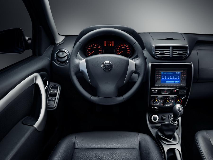 Панель приборов Nissan Terrano 2014 года  (RU) (фото 32 из 32)